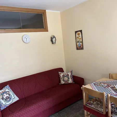 Casa Lucia Apartment *